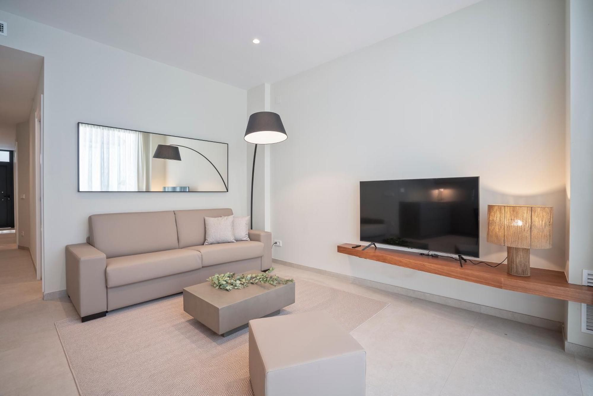 Sitges Spaces Garden Condo-2 Bedrooms, 2 Bathrooms, Garden Terrace, Near Center, Sleeps Up To 6- Monthly Rentals Only Exterior photo